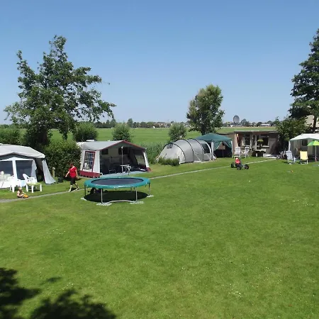 Tiny House Roodborstje * Oudesluis (North Holland)