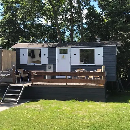 Campsite Tiny House Roodborstje *