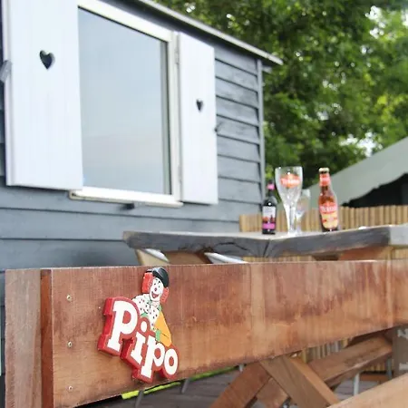 Tiny House Roodborstje * Oudesluis (North Holland)