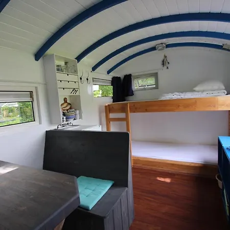 Camping Tiny House Roodborstje